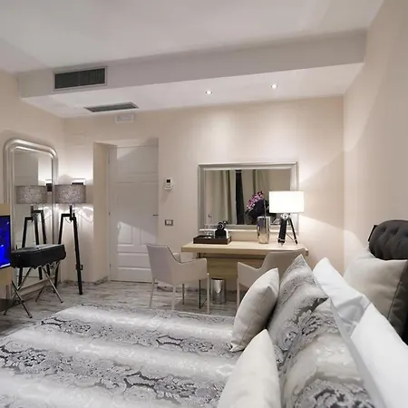 Colonna 18 Apartment By Ghor-2